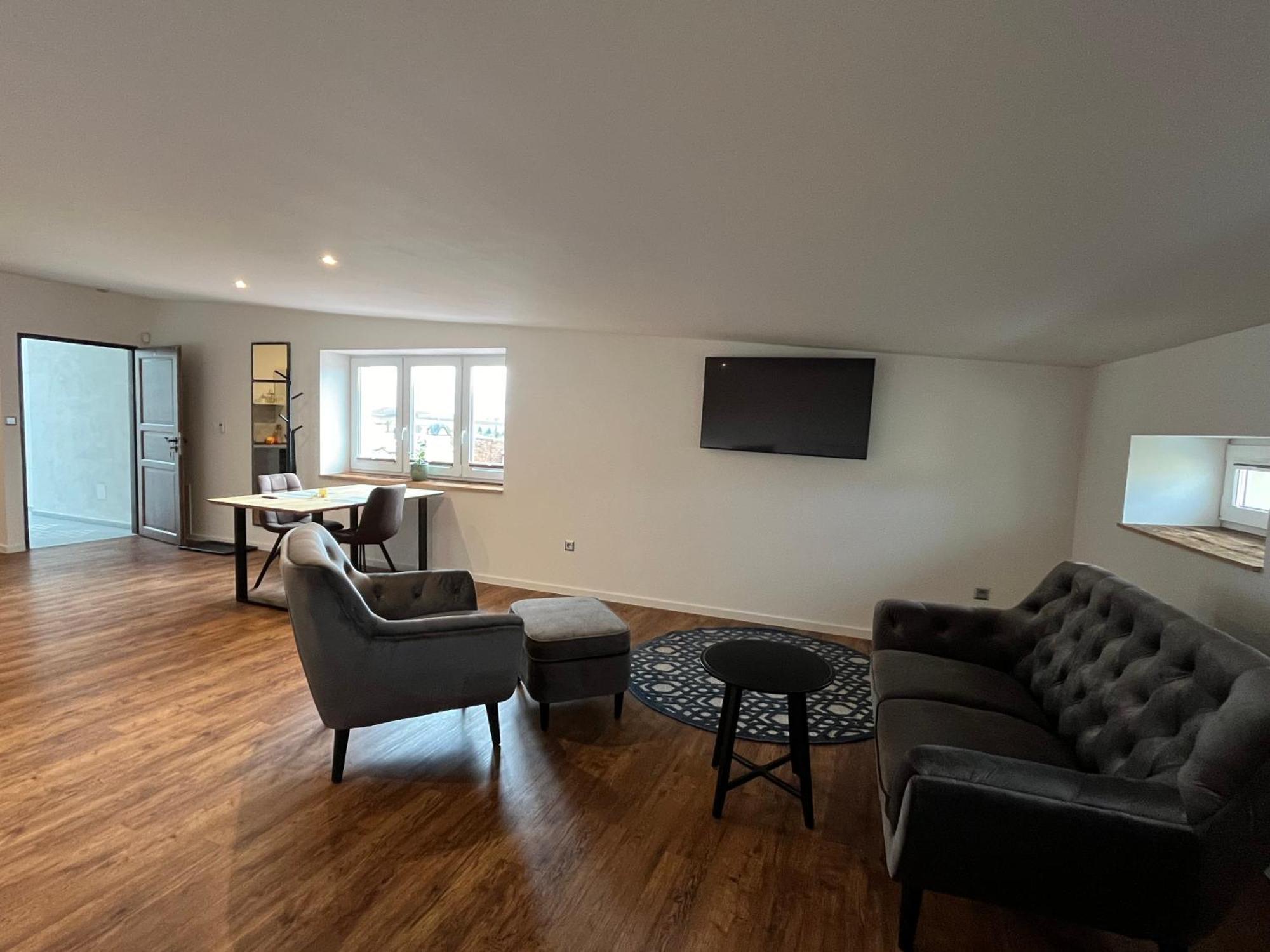 Apartmany Male Namesti, Broumov Esterno foto